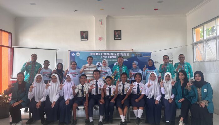 Tim PKM LPPM Unimed Gelar Pelatihan dan Pendampingan Analisis Cerpen berlatar Sumatera Utara di SMPN 15 Medan 