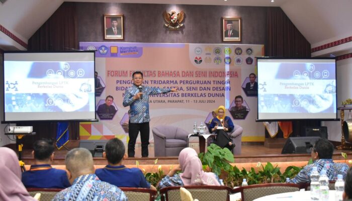 Upaya Menuju LPTK Berkelas Dunia Forum FBS Indonesia Rembuk di Parapat