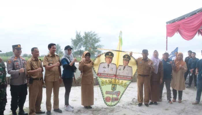 Festival Layang-Layang dan Sepak Bola Pantai Rayakan HUT RI ke-79 di Pantai Sri Mersing