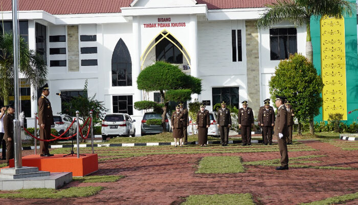 Wakajati Kepri Sufari Pimpin Upacara HUT ke-79 Kemerdekaan RI, Konsistensi dalam Penegakan Hukum Harus Tetap Dijaga