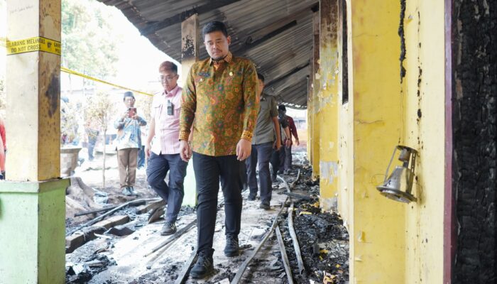 Tinjau SMPN 20 yang Terbakar, Walikota Minta Dinas Perkim Cikataru Segera Perbaiki