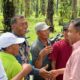 Calon Bupati Darma Wijaya Berdialog Santai di Pantai Cermin, Dekatkan Diri dengan Warga