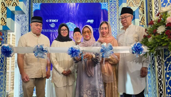 Pendiri TIKI dan JNE Resmikan Masjid Nur’aini di Kurau Barat, Kepulauan Bangka Belitung