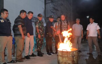 Pemusnahan Surat Suara Tidak Terpakai Disaksikan Bakesbangpol Wakili Bupati Asahan