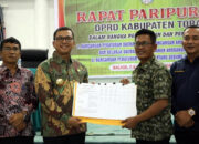 DPRD Toba dan Pjs Bupati Teken Persetujuan Bersama RAPBD 2025 dan Ranperda Gedung Bangunan