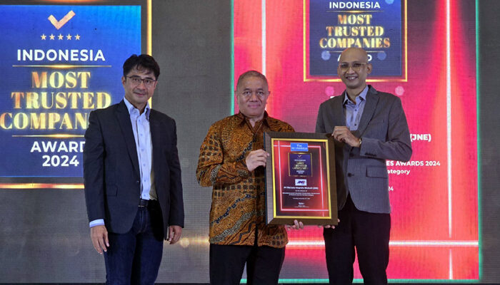 Konsisten Dengan Layanan Prima, JNE Raih Indonesia Most Trusted Companies Award 2024